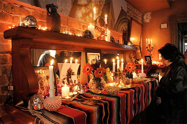 Pullman Dia de los Muertos Altar Walk