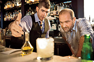 An Amateur Bartender Learns to Really Mix – Chicago Magazine