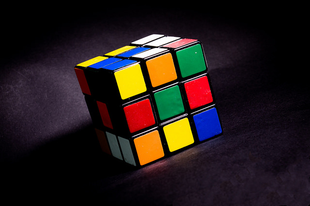 Blink and You'll Miss It: Illinoisan Solves Rubik's Cube in 4.59 ...