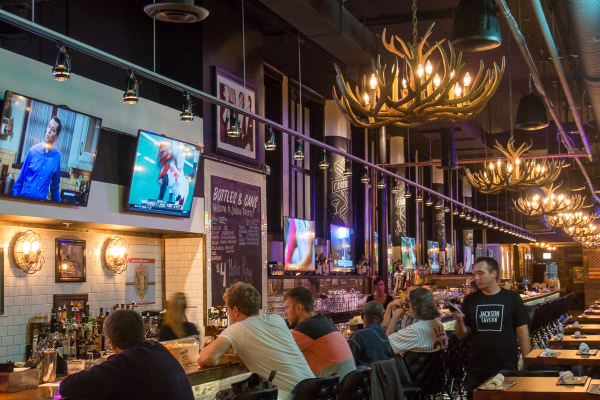 Jackson Tavern Is the Perfect After-Work Bar in the Loop – Chicago Magazine