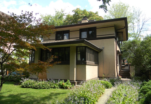 A Small Prairie House with a Big Debt to Frank Lloyd Wright Lists in ...