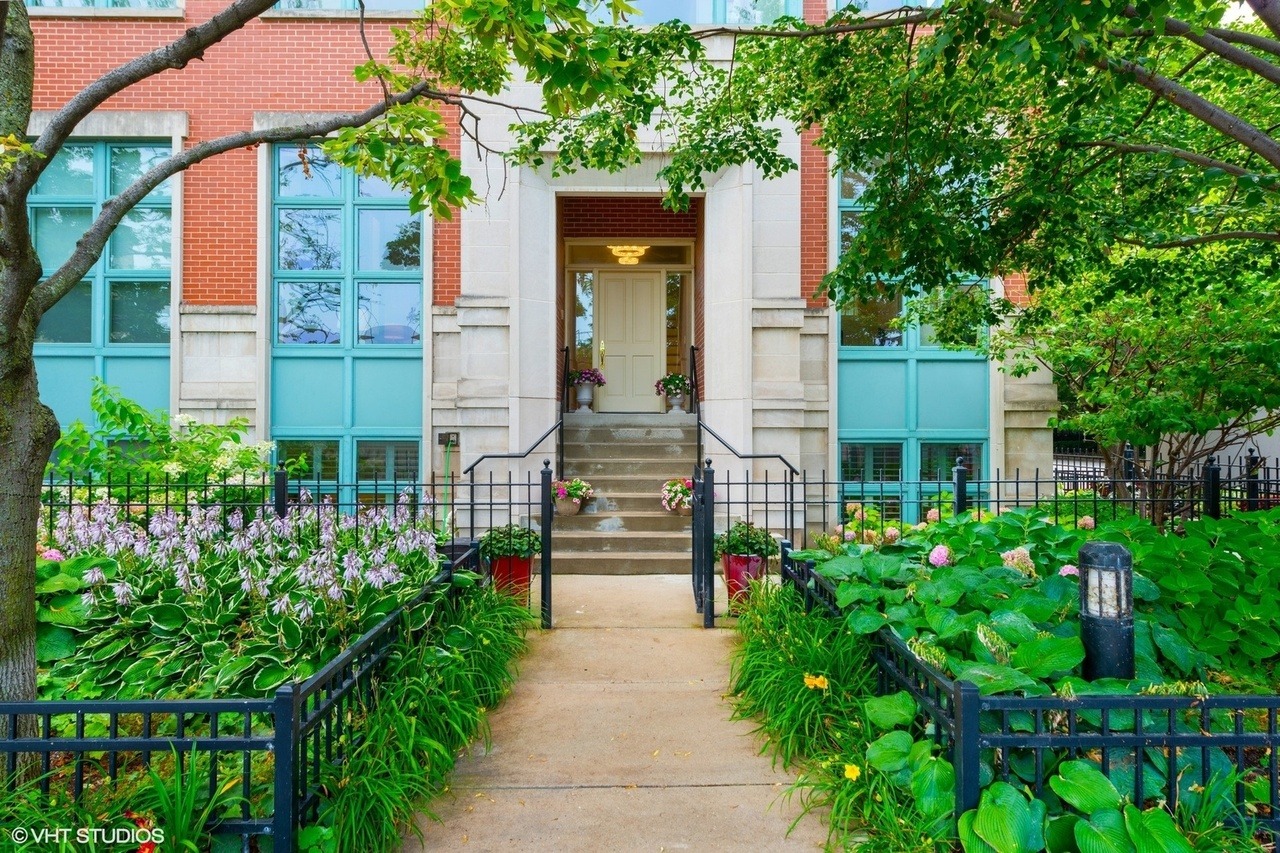 Five Townhouses for Sale in Chicago – Chicago Magazine