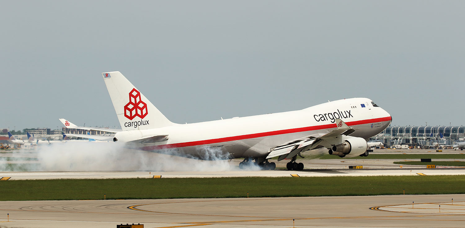 ‘look At How Beautiful And Majestic That 747 Is’ – Chicago Magazine