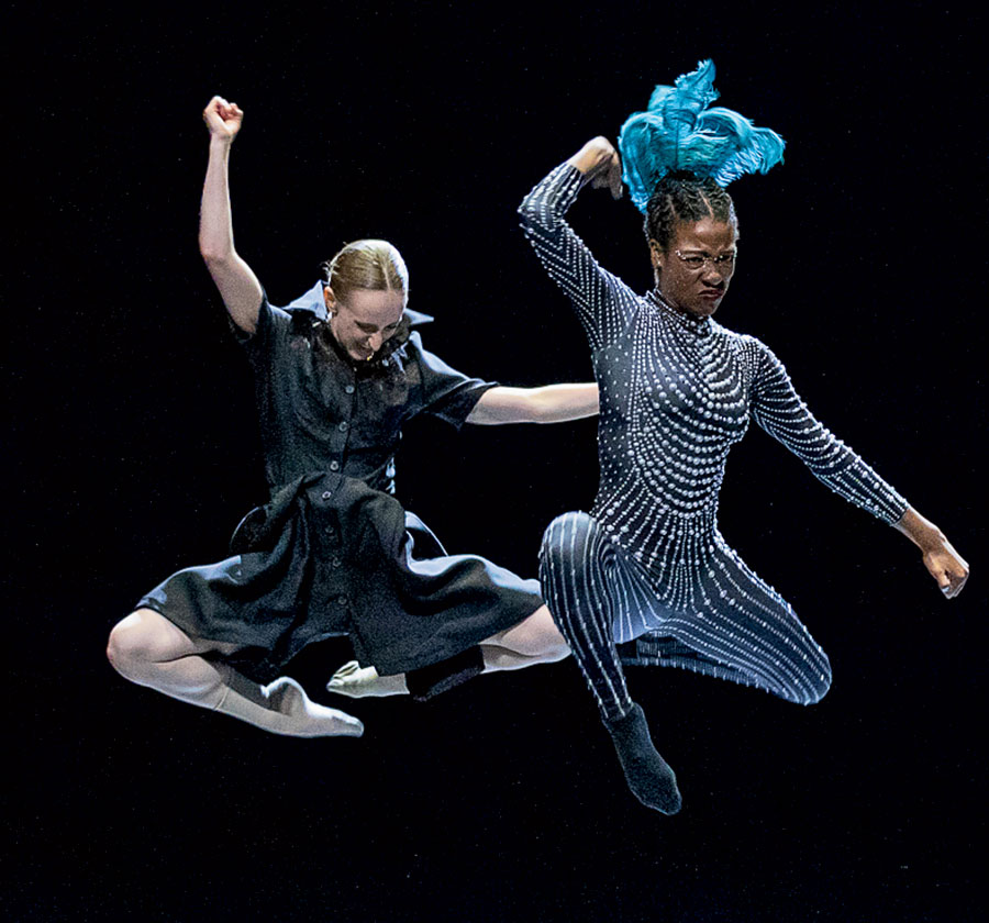 Two Hubbard Street Dance performers dancing